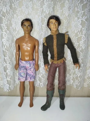 Lote bonecos Ken anos 2000