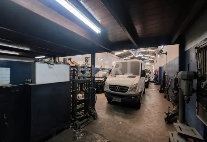 Galpão + Apartamento com 80m² à venda na Abolição GA0005(KEI)