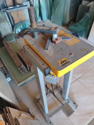 Grampeador de pedal manual moldura 