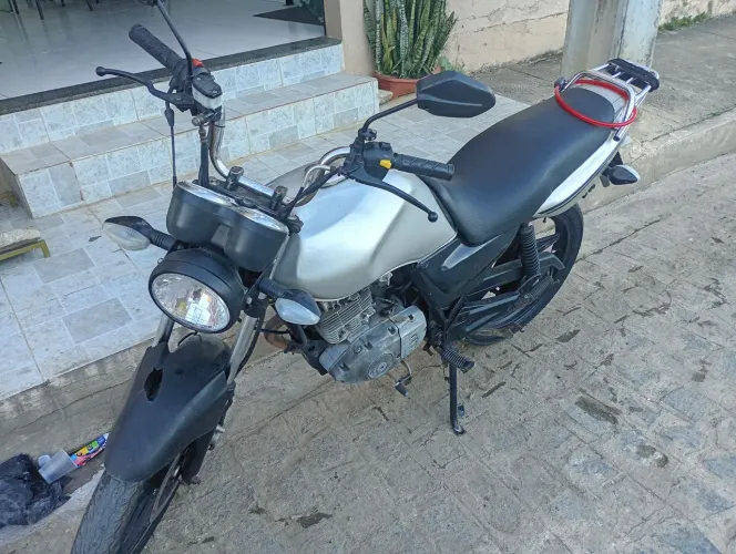 Moto YES 2008