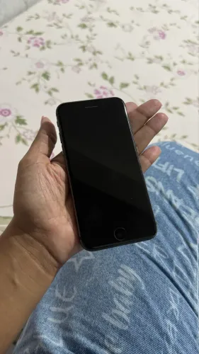 iPhone 8 | 64gb | acompanha fone de fio