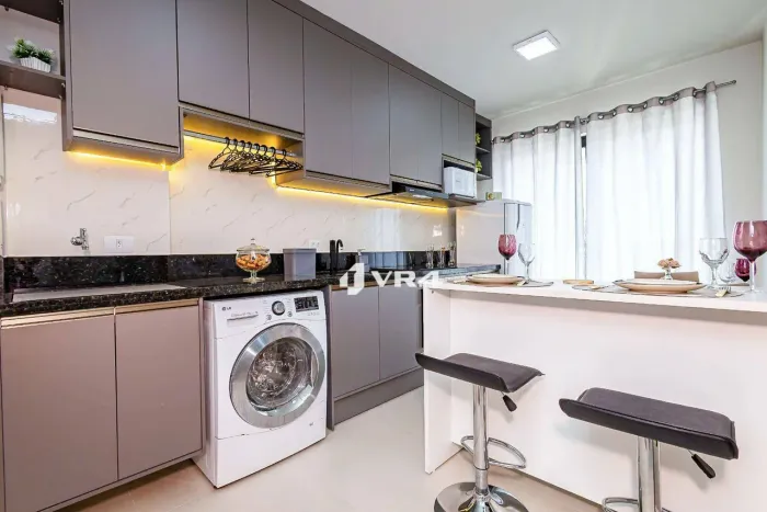 Apartamento com 2 dormitórios para alugar, 47 m² por R$ 3.250/mês - Portão - Curitiba/PR