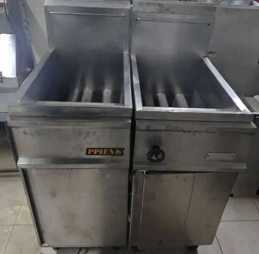 2 fritadeira industrial a gás vendo estado que se encontra