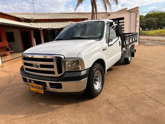 F350 ANO 2015 143.000KM ORIGINAIS COM AR CONDICIONADO