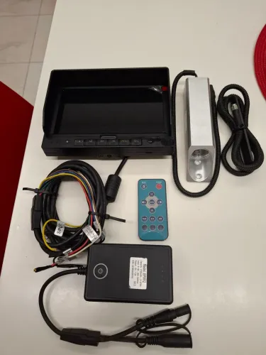 Kit Câmera Wireless para Empilhadeira Monitor 7? Industrial Completo 12V/24V