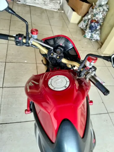 Vendo ou troco cb 1000 r