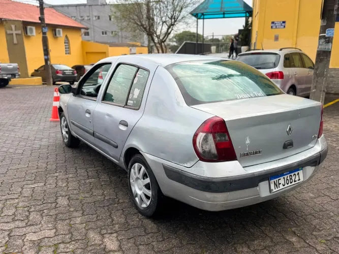 Renault Clio Authentique 1.0/1.0 Hi-power 16V 3P 2005