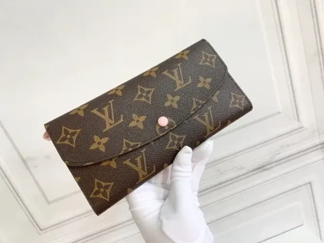 Carteira Louis Vuitton - rosa