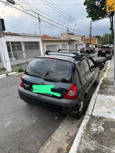 Renault Clio RT/ Privilège 1.6 16V 5P 2004