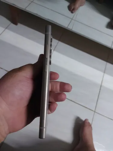 Vendo S24 ultra 512gb com trincos no vidro