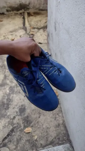 Chuteira society umbro adamant league