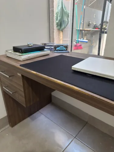 Mesa escrivaninha