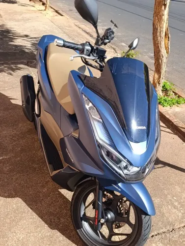 Honda PCX DLX 160 ABS