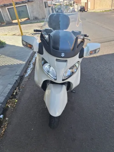 BURGMAN 650 2011 
