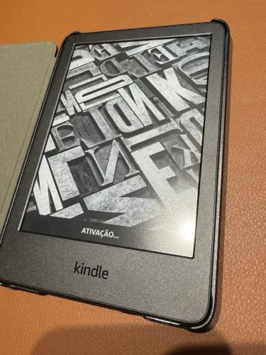Kindle 11ª Geração (2024) 16GB - Tela 6? - Preto + Case