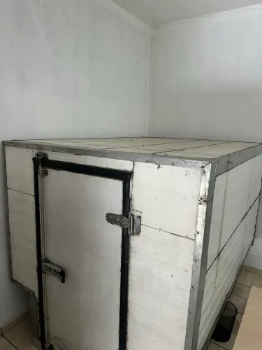 Vendo Baú Térmico para S10 e Hilux 