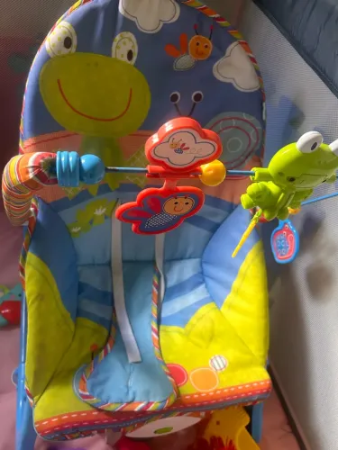 Cadeira de descanso e balanço infantil 