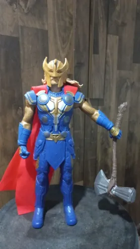 Bonecos homem aranha eo thor 