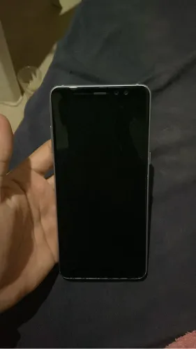 A8+ com defeito no conector de carga