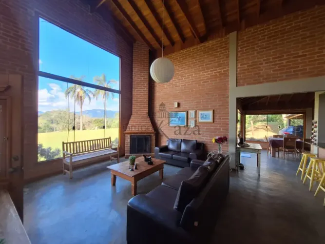 Oportunidade - Sítio - Santo Antônio do Pinhal - Sertãozinho - 3 Dormitórios - 41.000m².