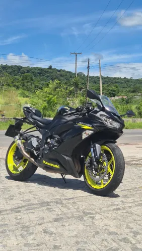 Vendo Kawasaki Ninja 636 zx6r ano 2020