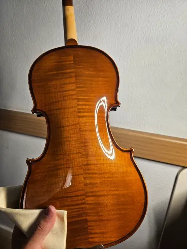 Vendo violino Eagle VE441 4/4 com ajustes de luthier!