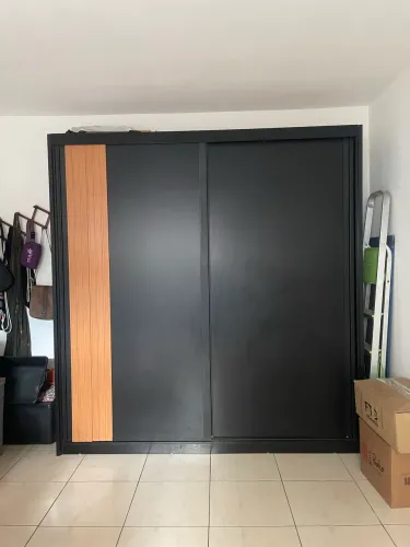 Guarda-Roupa Casal Velaris - Apenas 1 Ano de Uso!