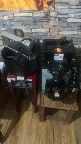 Máquina Salgado+masseira 5kg completa