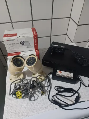 Kit CÂMERA de HILKVISION DVR 4 canais + 2 câmeras funcionando 