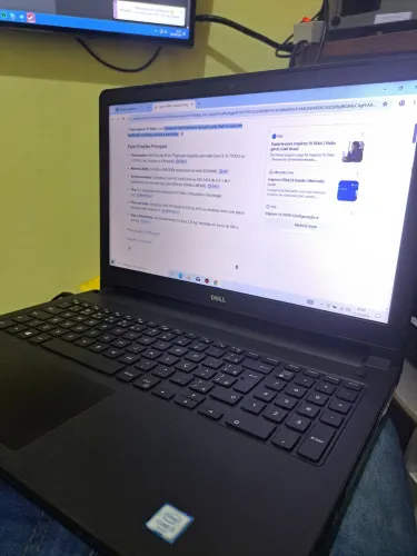Dell INSPIRON 15 5566 com I3 6° geração 4 GB ram