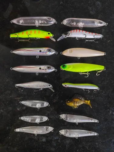 16 iscas artificiais para pesca tucunaré