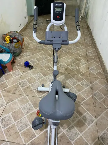 Bicicleta spinning nakasaki branca-Bom estado