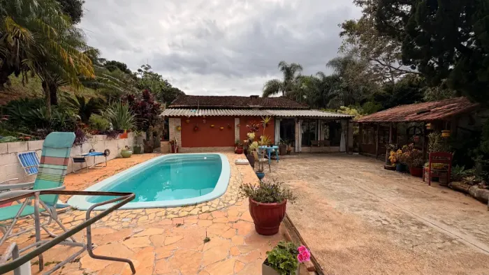 Excelente Chacara Jambeiro Área Total 2.459M² Aceita Permuta por Apto Sao Jose Campos