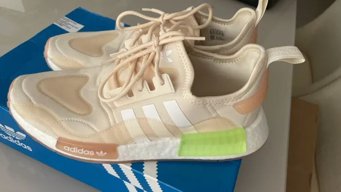 Tênis Adidas NMD Original Novo n°42