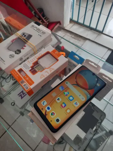 Celular Redmi 13c perfeito 256g bem conservado 