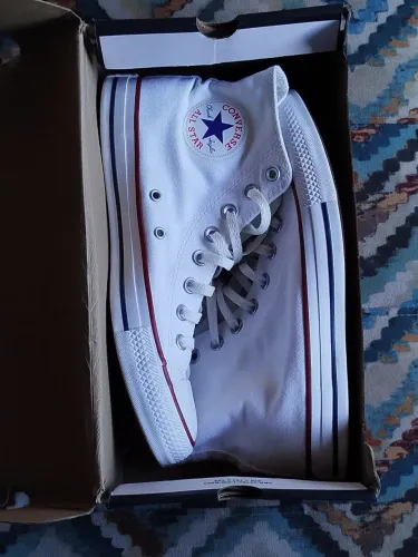Vendo tênis ALL star cano alto Branco