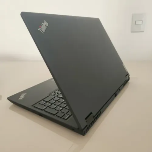 Notebook Lenovo ThinkPad P16v G2 Core Ultra 7 32GB 1TB RTX 500