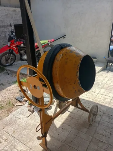 Betoneira 150L monofásica 