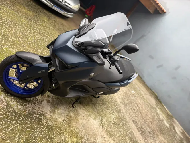 Moto N max