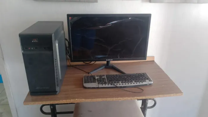 Vendo computador novo nunca usado