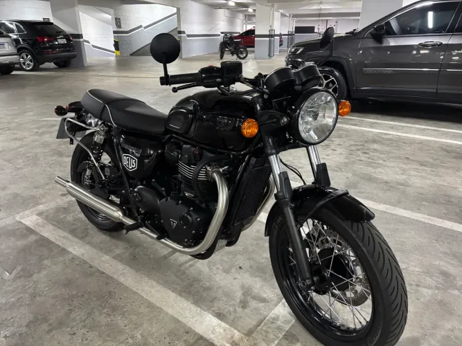 Triumph Bonneville T100