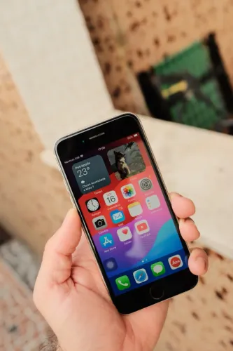iPhone SE 2022 64gb