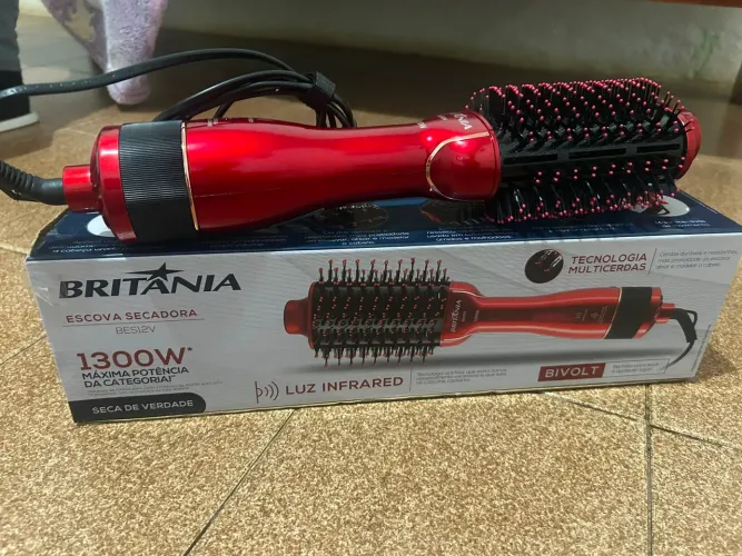 Vendo escova secadora