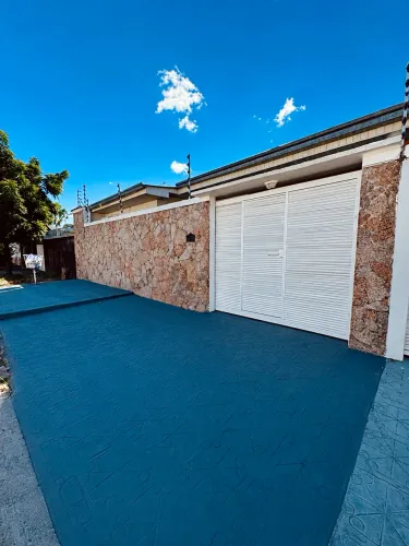 Aluga-se apartamento mobiliado no Bairro dos Estados