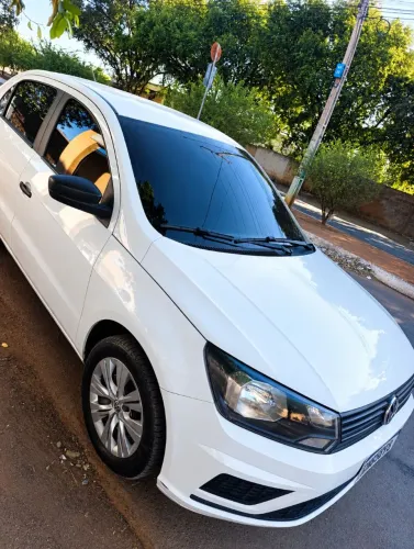 Carro Voyage 1.6 