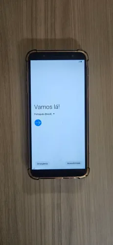 Samsung J8 $ 350