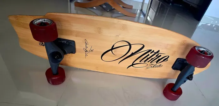 SIMULADOR DE SURF NITRO SK8 CARLOS BURLE BAMBU