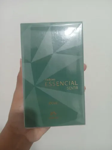 Deo Parfum Essencial Sentir Masculino por 150,00 reais (novo e lacrado)
