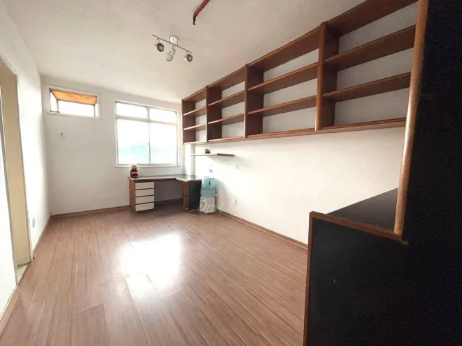 Sala Comercial na Rua Alfredo Backer