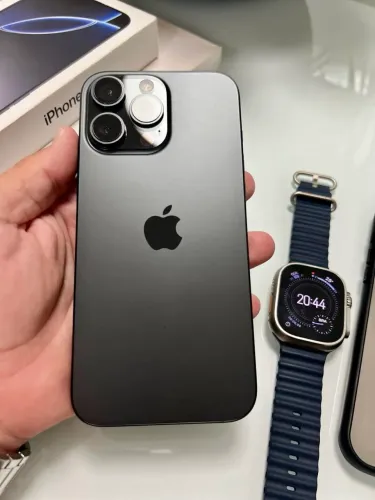 Vendo iPhone 16 Pro Max 256 Gb - Bateria 100% ( Garantia até 10/08/26 